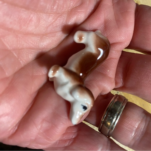 Vintage Miniature Porcelain Daschund Figurine 1” - Picture 5 of 5